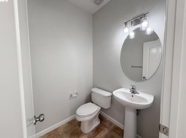 1257 Brooktrail Dr, Pittsburg, CA 94565