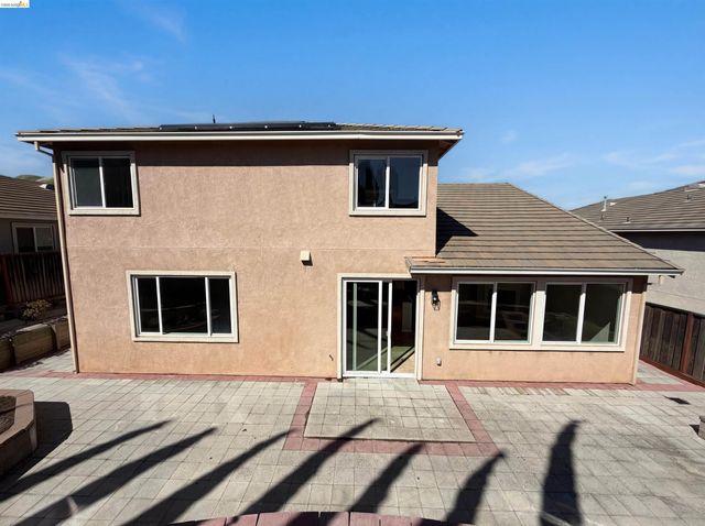 1257 Brooktrail Dr, Pittsburg, CA 94565