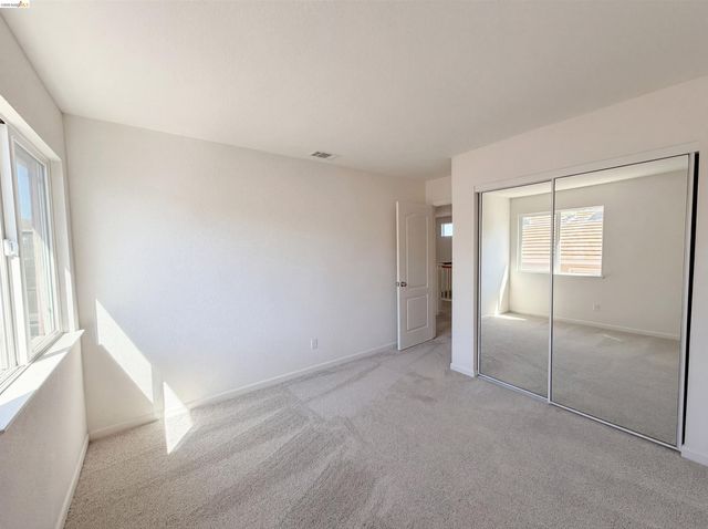 1257 Brooktrail Dr, Pittsburg, CA 94565