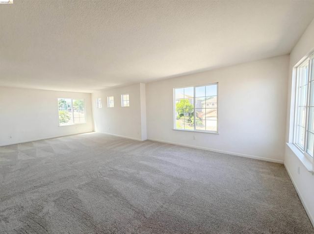 1257 Brooktrail Dr, Pittsburg, CA 94565