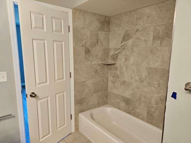 37971 Dor Sal Street, Sterling Heights, MI 48312