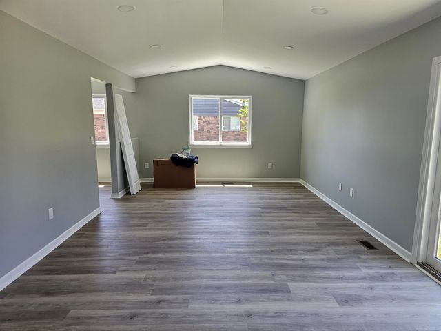 37971 Dor Sal Street, Sterling Heights, MI 48312