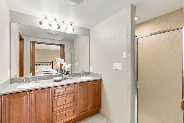 17317 N Saddle Hill Rd, Colbert, WA 99005