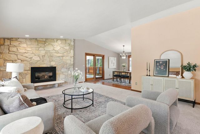 17317 N Saddle Hill Rd, Colbert, WA 99005
