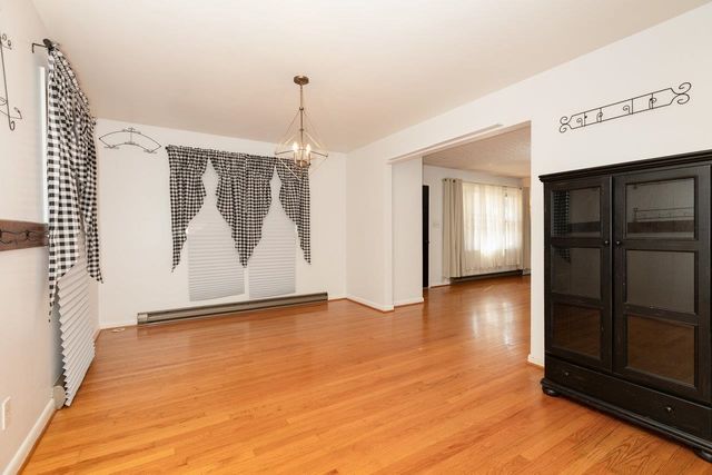 733 HILLVIEW DR, Dayton, VA 22821