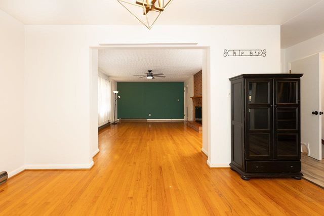 733 HILLVIEW DR, Dayton, VA 22821