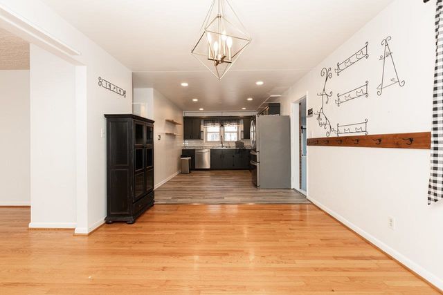 733 HILLVIEW DR, Dayton, VA 22821