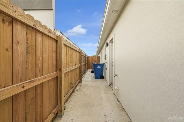 428 Acacia Street, Alamo, TX 78516