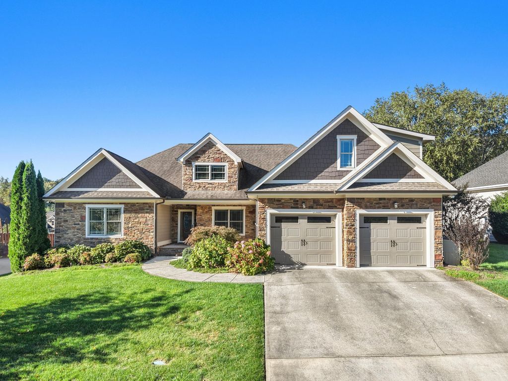 5940 Sunset Canyon Drive, Hixson, TN 37343