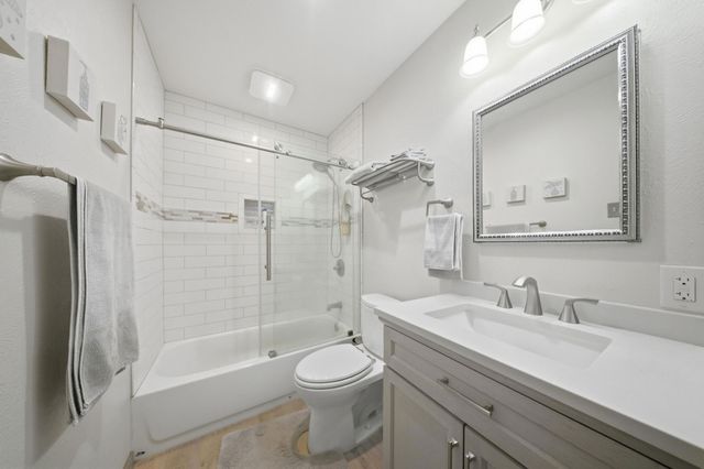 6304 Buckingham Trail, North Richland Hills, TX 76182