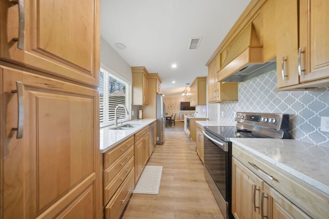 6304 Buckingham Trail, North Richland Hills, TX 76182