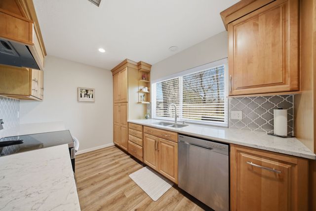 6304 Buckingham Trail, North Richland Hills, TX 76182