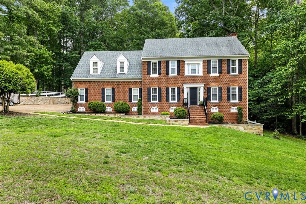 9803 Gates Bluff Dr, Chesterfield, VA 23832
