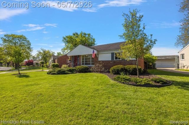 31881 Lamar Drive, Farmington, MI 48336