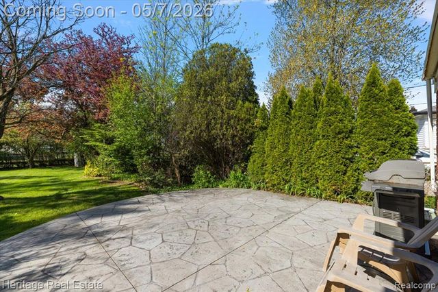 31881 Lamar Drive, Farmington, MI 48336