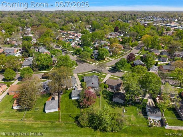 31881 Lamar Drive, Farmington, MI 48336