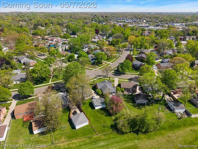 31881 Lamar Drive, Farmington, MI 48336
