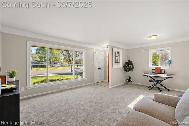 31881 Lamar Drive, Farmington, MI 48336