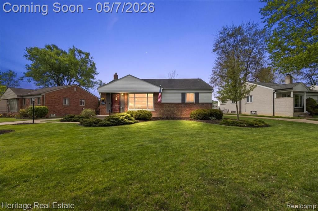 31881 Lamar Drive, Farmington, MI 48336