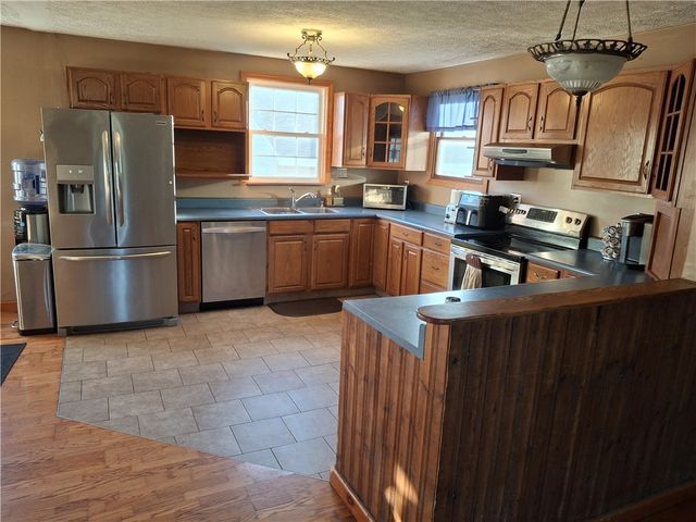 3917 Arcadia Zurich Norris Rd, Lyons, NY 14489