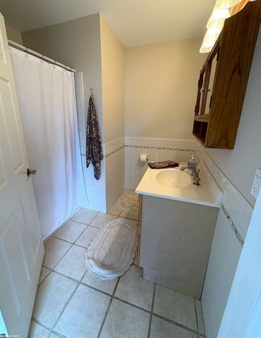 7820 Wagner Lane, Ira, MI 48023