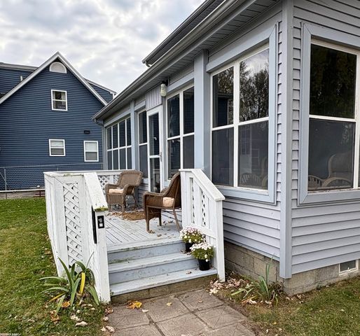 7820 Wagner Lane, Ira, MI 48023