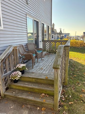 7820 Wagner Lane, Ira, MI 48023