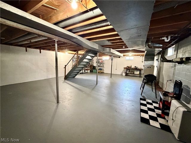 15131 Tavern Road, Burton, OH 44021