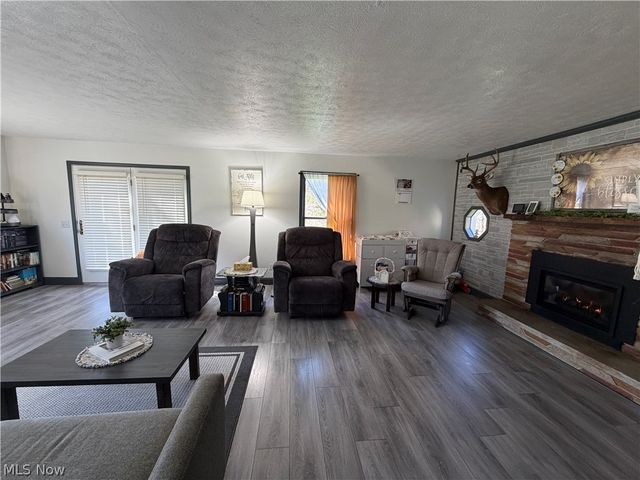 15131 Tavern Road, Burton, OH 44021