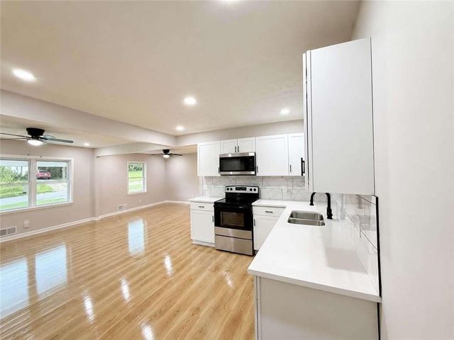 8992 Cornell Drive, Jonesboro, GA 30238