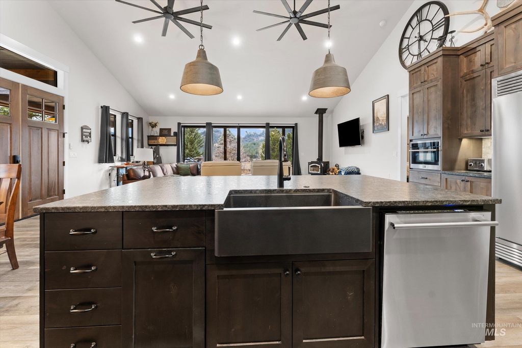 20 Hawthorne Ln, Garden Valley, ID 83622 photo 24