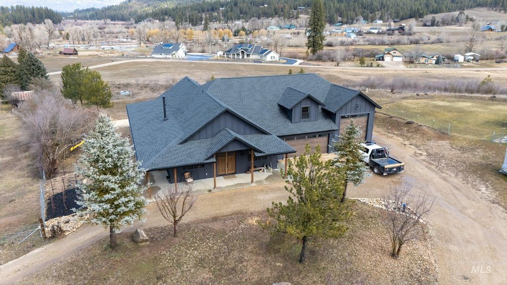 20 Hawthorne Ln, Garden Valley, ID 83622 photo 4