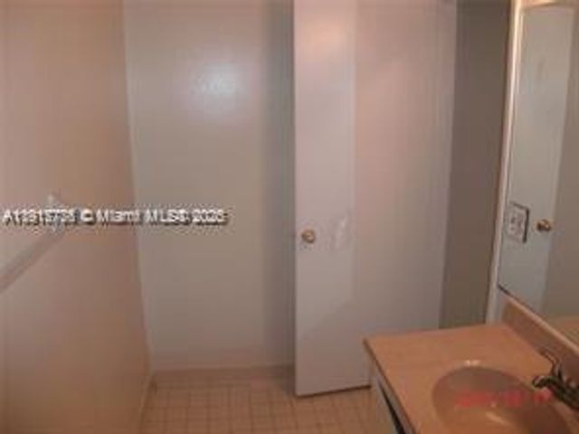 1338 White Pine Dr, Wellington, FL 33414