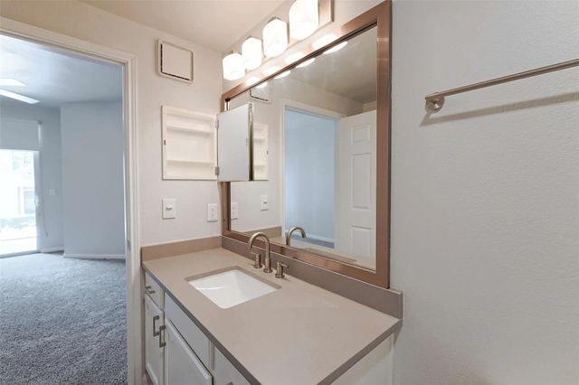 12215 Hunters Chase DR S-1101S, Austin, TX 78729