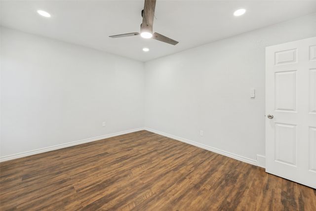 5520 Jewell Avenue, Fort Worth, TX 76112