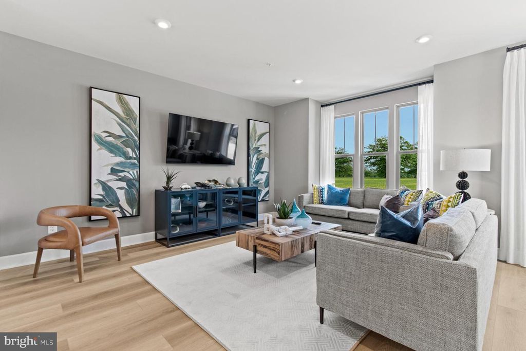 Image 8 of property listing at 12543 TERRABROOKE AVE, Brandywine, MD 20613