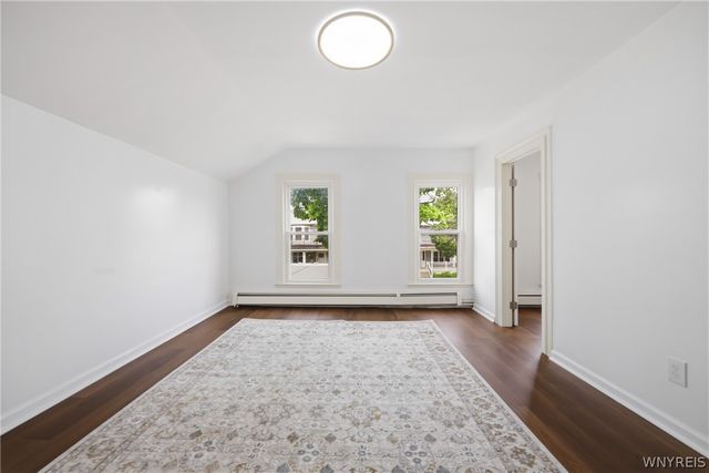 29 Pomona Place, Buffalo, NY 14210