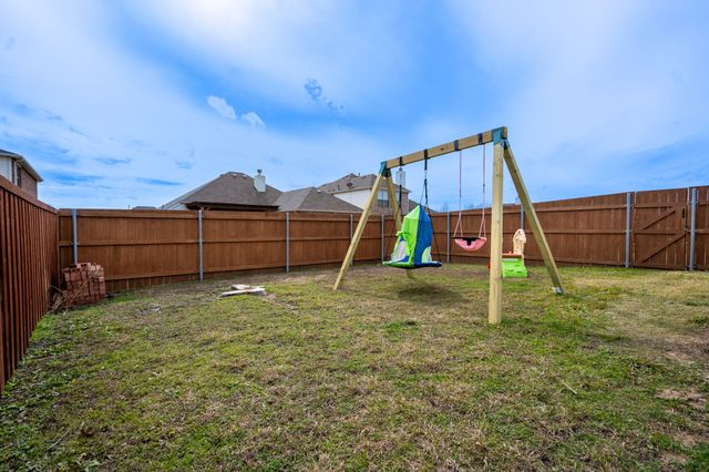 305 Sandy Lane, Royse City, TX 75189