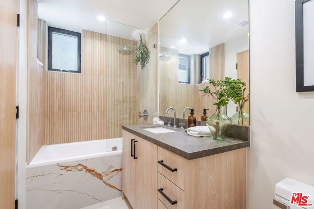 1859 Barry Avenue, Los Angeles, CA 90025