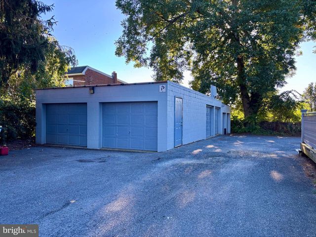 179 CHARLES RD, Lancaster, PA 17603