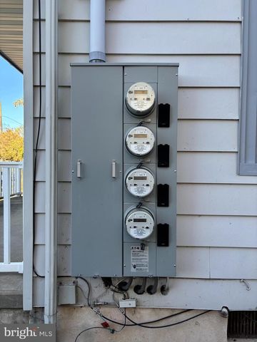 179 CHARLES RD, Lancaster, PA 17603