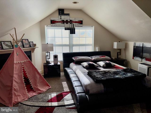 179 CHARLES RD, Lancaster, PA 17603