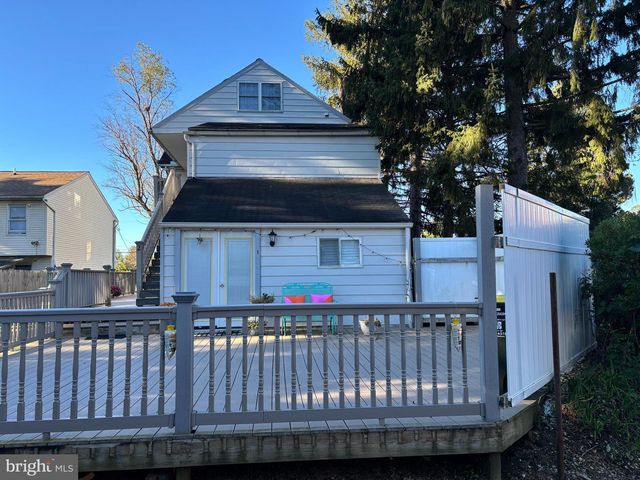 179 CHARLES RD, Lancaster, PA 17603