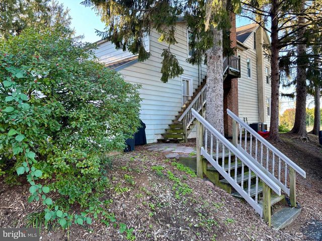 179 CHARLES RD, Lancaster, PA 17603