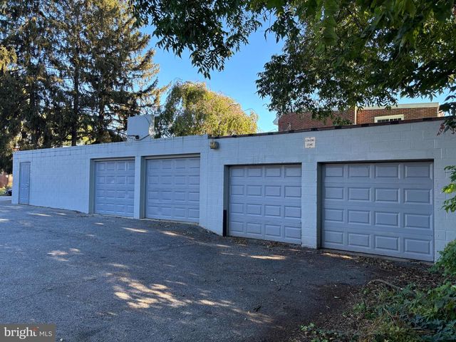 179 CHARLES RD, Lancaster, PA 17603