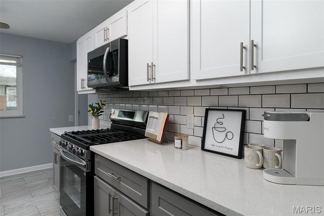 10231 Monarch Drive, St Louis, MO 63136