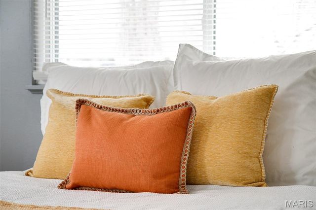 10231 Monarch Drive, St Louis, MO 63136