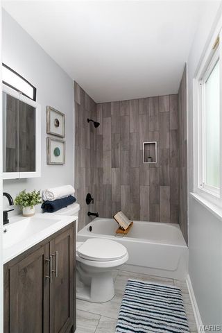 10231 Monarch Drive, St Louis, MO 63136