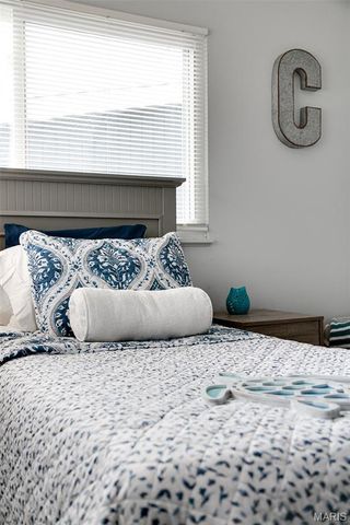 10231 Monarch Drive, St Louis, MO 63136