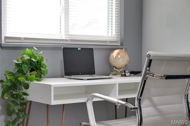 10231 Monarch Drive, St Louis, MO 63136